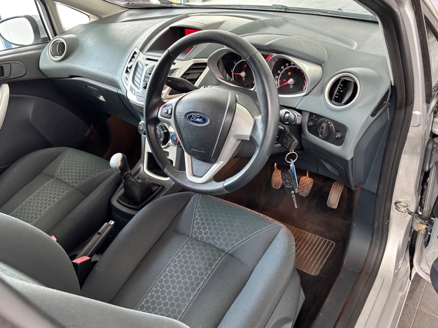 Used Ford Fiesta 2011 for sale - 77609869: Photo 15