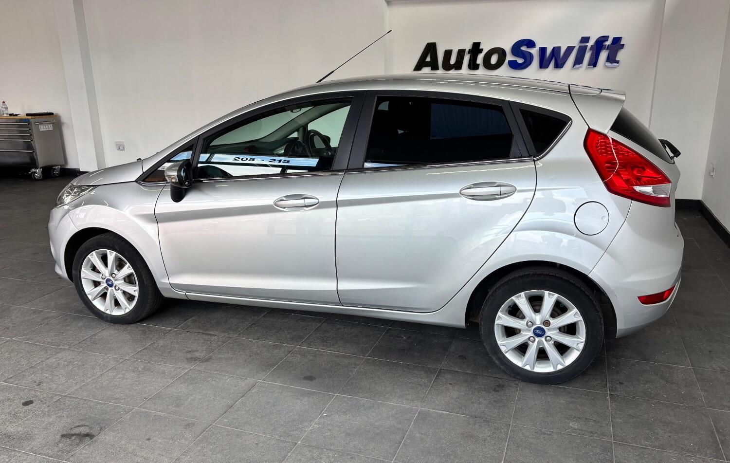 Used Ford Fiesta 2011 for sale - 77609869: Photo 7