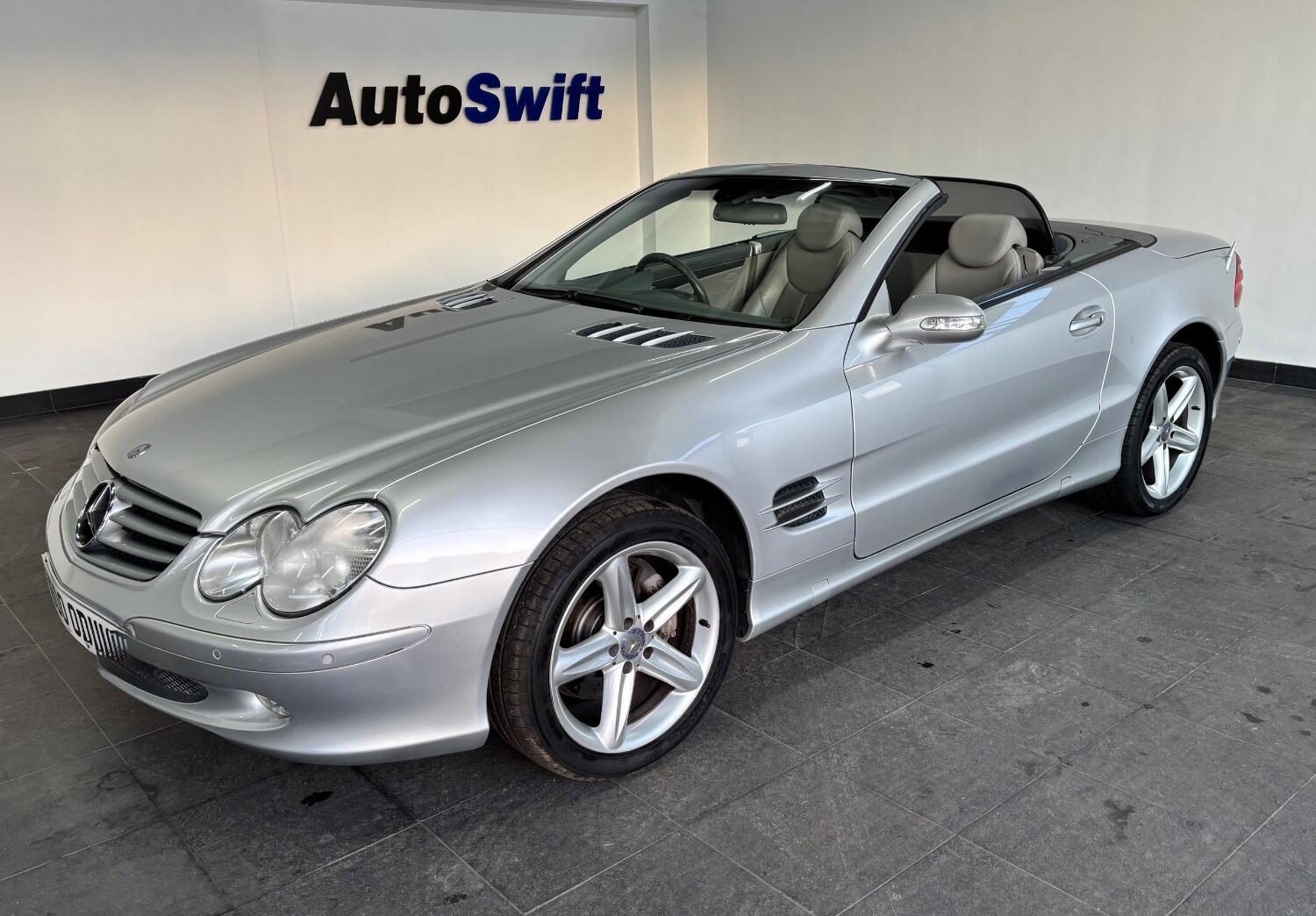 Used Mercedes-Benz SL 2003 for sale - 77605310: Photo 25