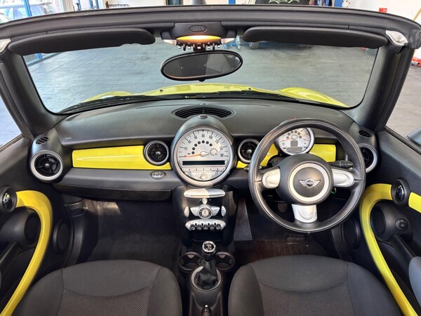 Used MINI Convertible 2009 for sale - 74639898: Photo 18