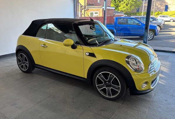Used MINI Convertible 2009 for sale - 74639898: Photo 1