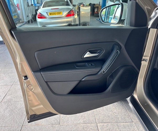 Used Dacia Duster 2018 for sale - 74556713: Photo 20