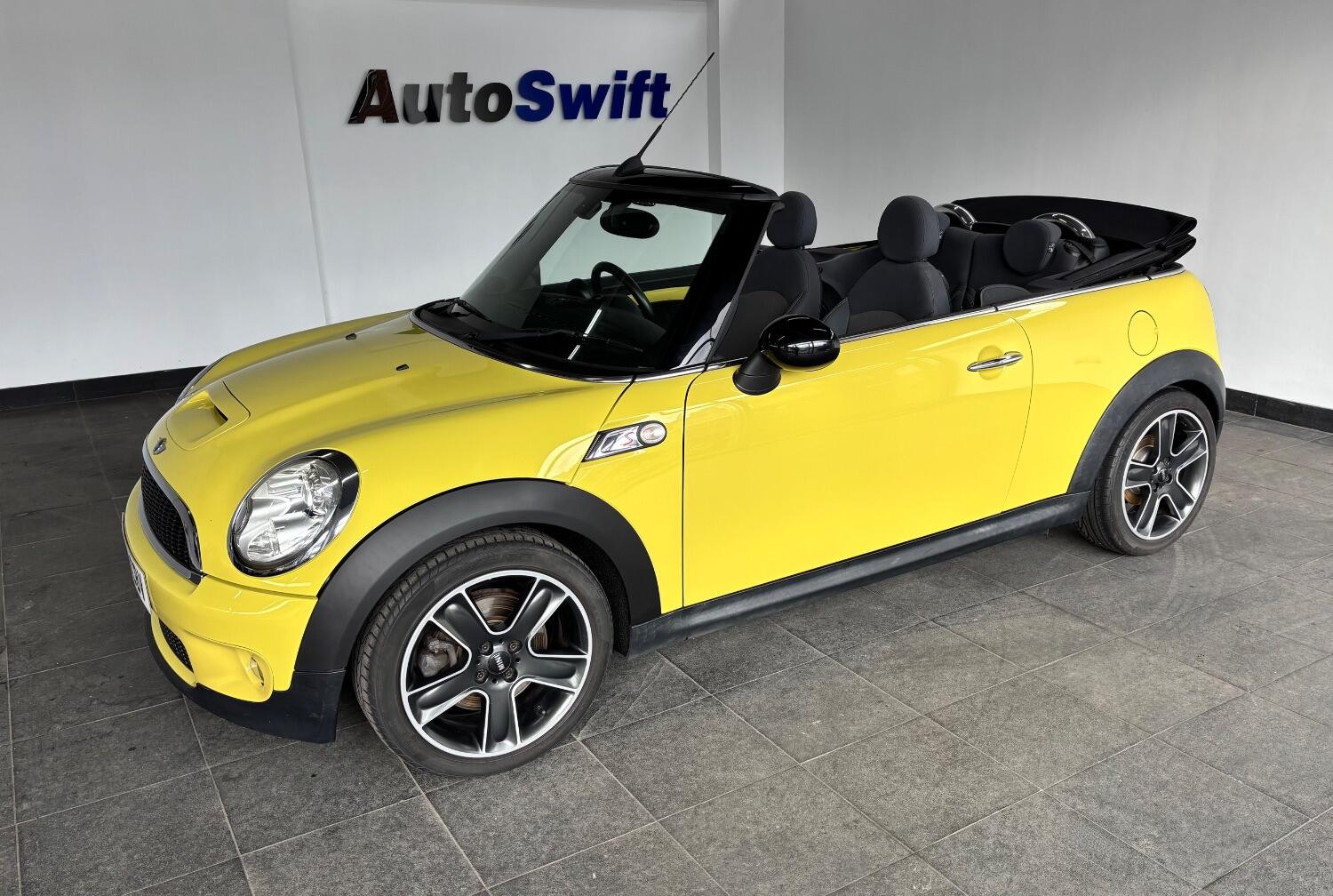 Used MINI Convertible 2009 for sale - 77605307: Photo 6