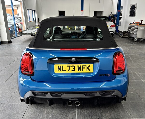 Used MINI Convertible 2023 for sale - 76174043: Photo 11