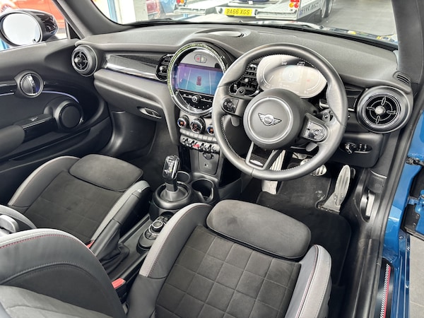 Used MINI Convertible 2023 for sale - 76174043: Photo 14