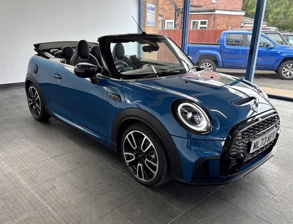 Used MINI Convertible 2023 for sale - 76174043: Photo 1