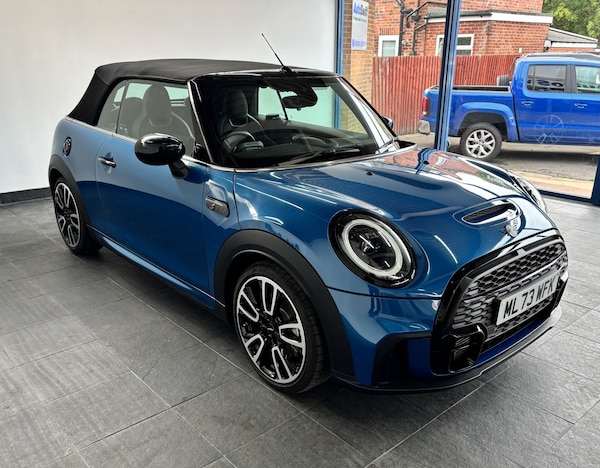 Used MINI Convertible 2023 for sale - 76174043: Photo 24