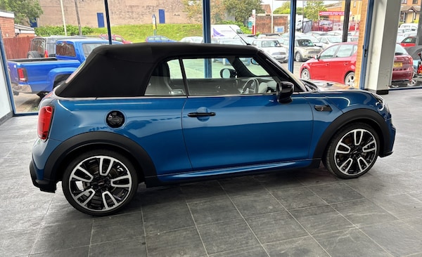 Used MINI Convertible 2023 for sale - 76174043: Photo 29