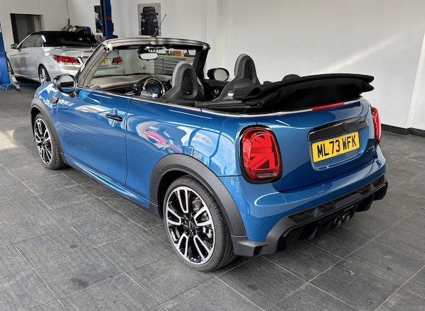 Used MINI Convertible 2023 for sale - 76174043: Photo 9