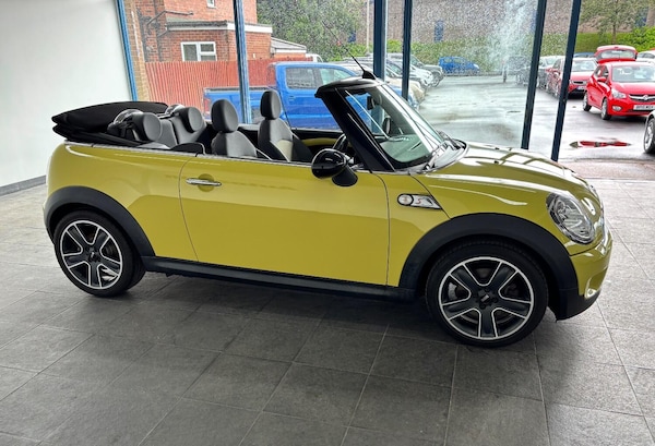 Used MINI Convertible 2009 for sale - 73894959: Photo 23