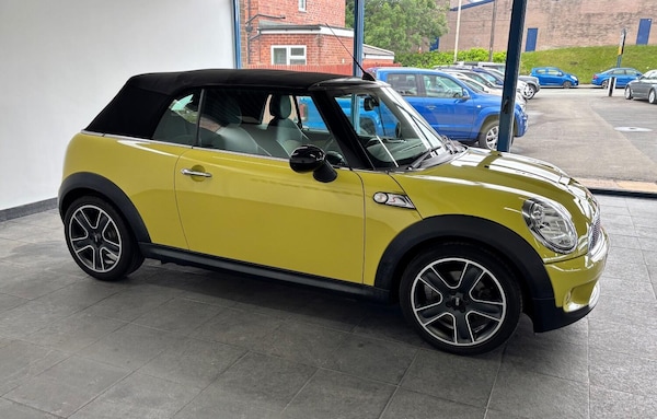 Used MINI Convertible 2009 for sale - 73894959: Photo 31