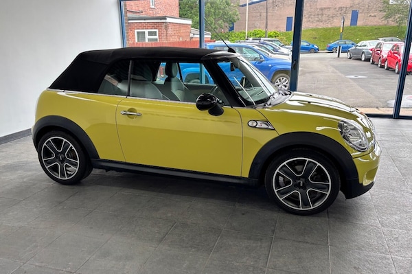 Used MINI Convertible 2009 for sale - 73894959: Photo 34