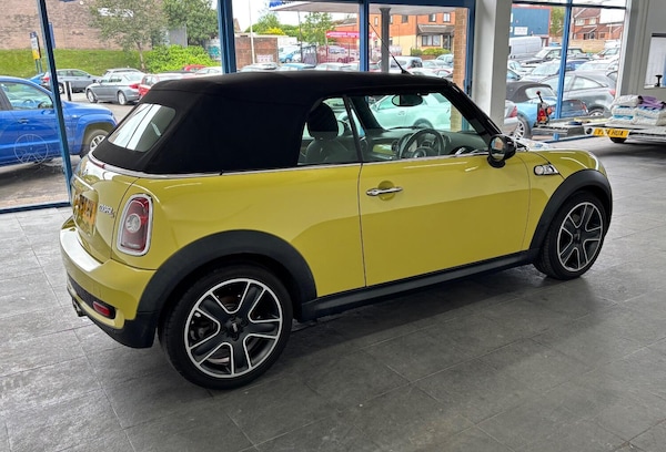 Used MINI Convertible 2009 for sale - 73894959: Photo 38