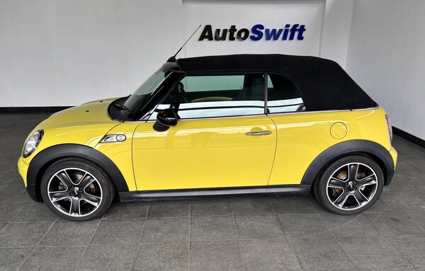 Used MINI Convertible 2009 for sale - 73894959: Photo 42