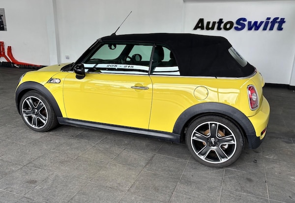 Used MINI Convertible 2009 for sale - 73894959: Photo 43