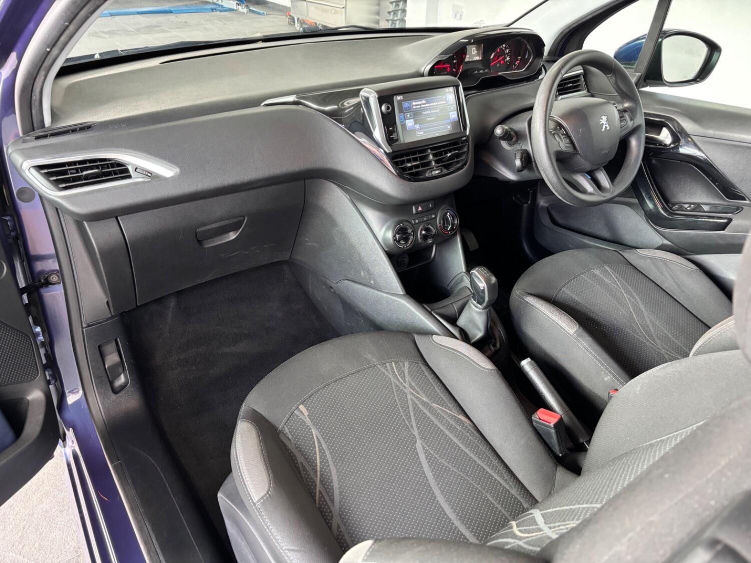 Used Peugeot 208 2015 for sale - 77609863: Photo 13