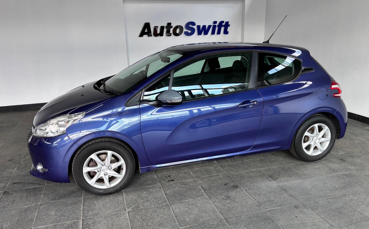 Used Peugeot 208 2015 for sale - 77609863: Photo 5