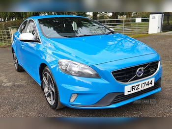 Used Volvo V40 2015 for sale - 79084189: Photo