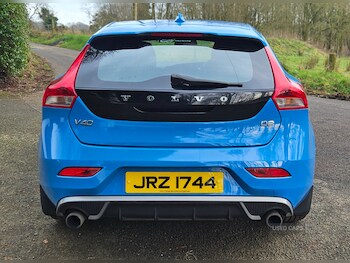 Used Volvo V40 2015 for sale - 79084189: Photo