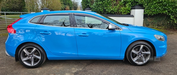 Used Volvo V40 2015 for sale - 78059215: Photo 2