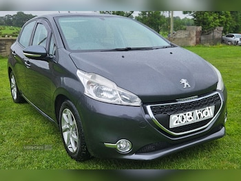 Used Peugeot 208 2014 for sale - 79085913: Photo