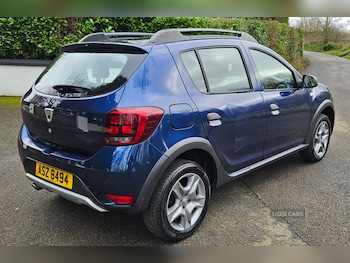 Used Dacia Sandero Stepway 2017 for sale - 77770001: Photo