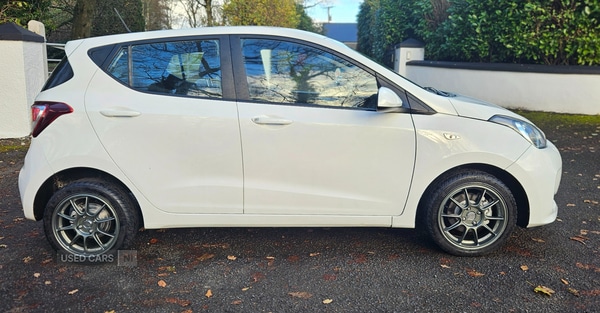 Used Hyundai i10 2017 for sale - 76729514: Photo 2