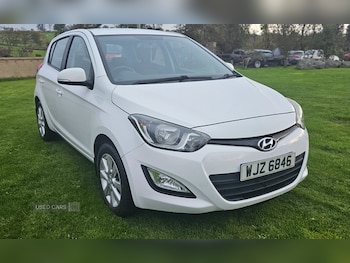 Used Hyundai i20 2014 for sale - 76802859: Photo