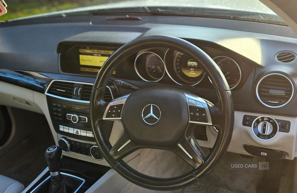 Used Mercedes-Benz C Class 2011 for sale - 76671960: Photo 10
