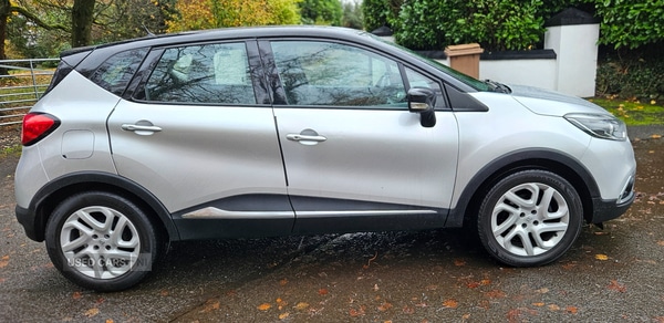 Used Renault Captur 2015 for sale - 76551498: Photo 2