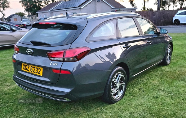 Used Hyundai i30 2022 for sale - 76977055: Photo 3