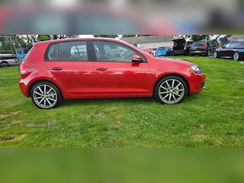 Used Volkswagen Golf 2010 for sale - 75757758: Photo