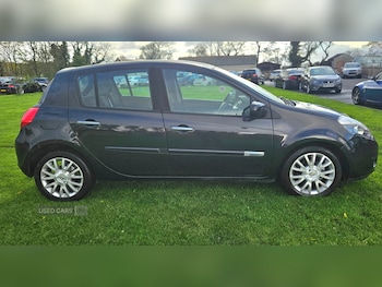Used Renault Clio 2011 for sale - 76327507: Photo