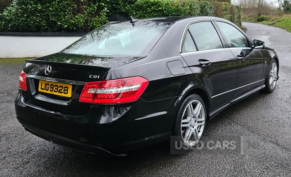 Used Mercedes-Benz E Class 2011 for sale - 77637997: Photo 3