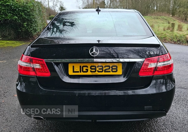 Used Mercedes-Benz E Class 2011 for sale - 77637997: Photo 4