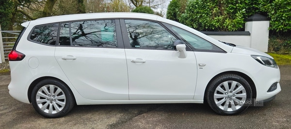Used Vauxhall Zafira 2017 for sale - 77971019: Photo 2