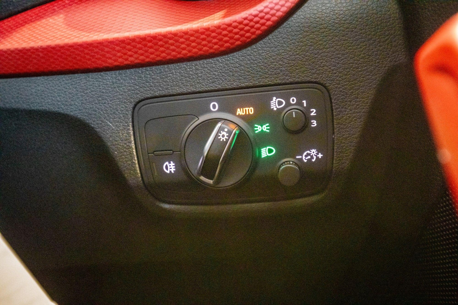 Used Audi Q2 2017 for sale - 78048029: Photo 24