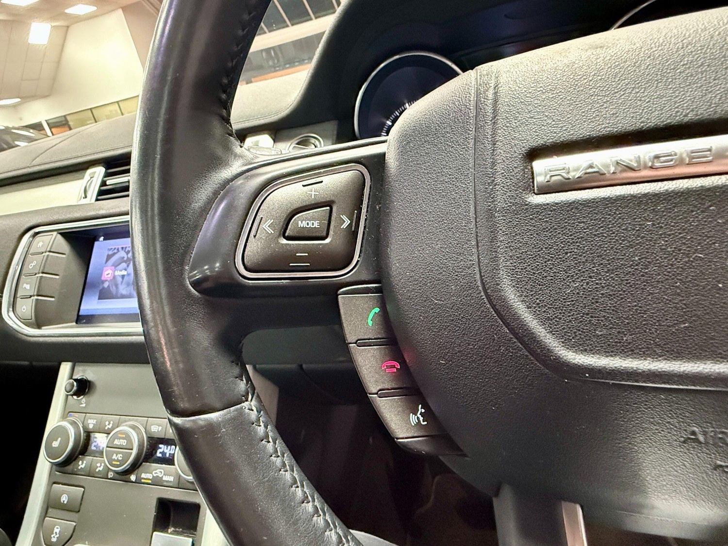 Used Land Rover Range Rover Evoque 2015 for sale - 77410913: Photo 14