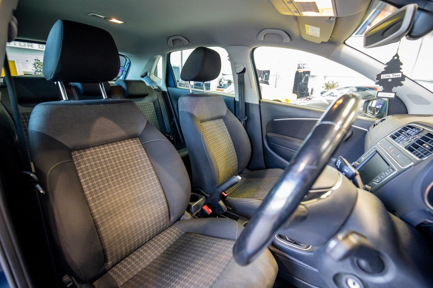 Used Volkswagen Polo for sale - 76825135: Photo 3