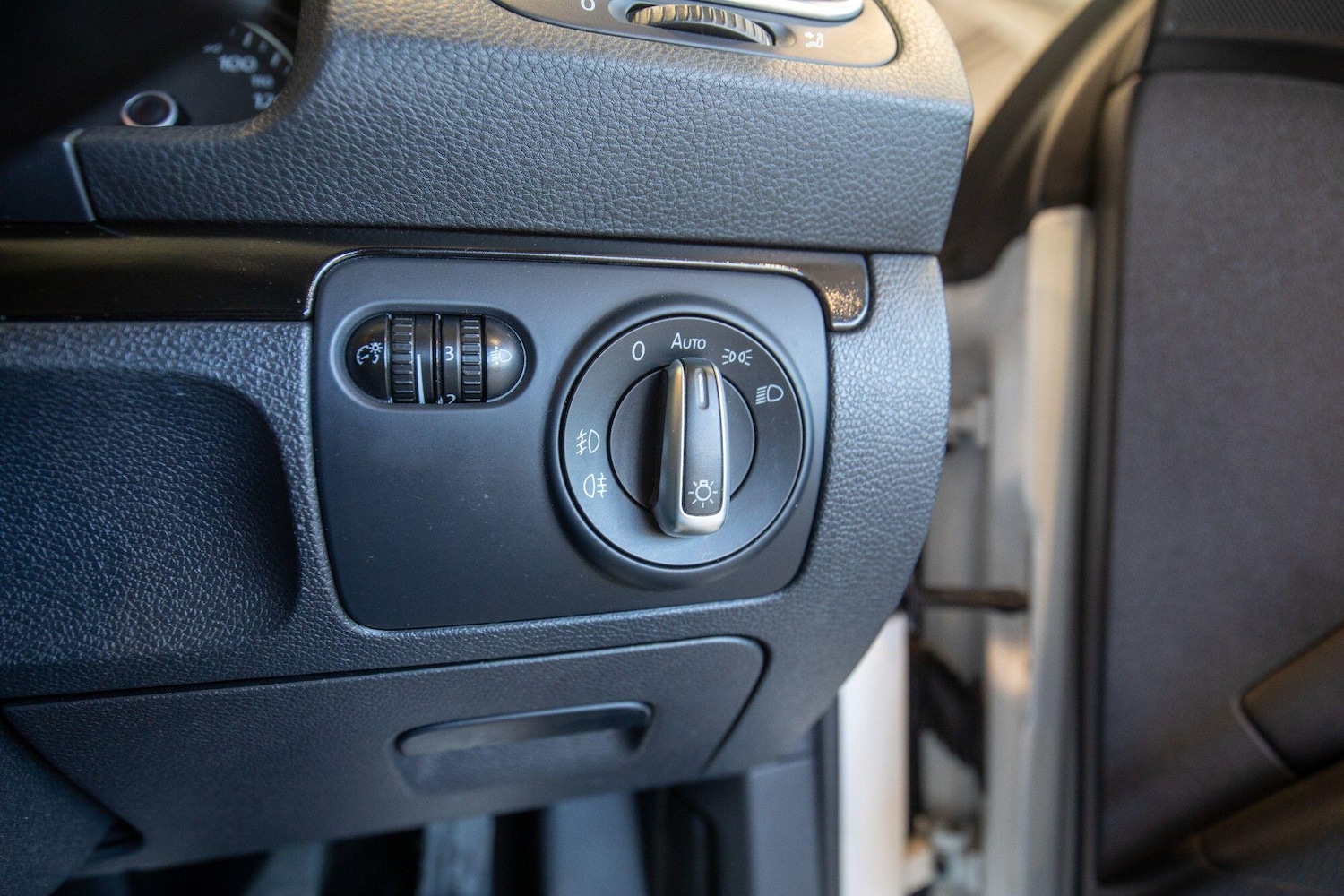 Used Volkswagen Scirocco for sale - 76824347: Photo 15