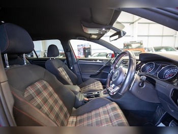 Used Volkswagen Golf 2016 for sale - 78350279: Photo