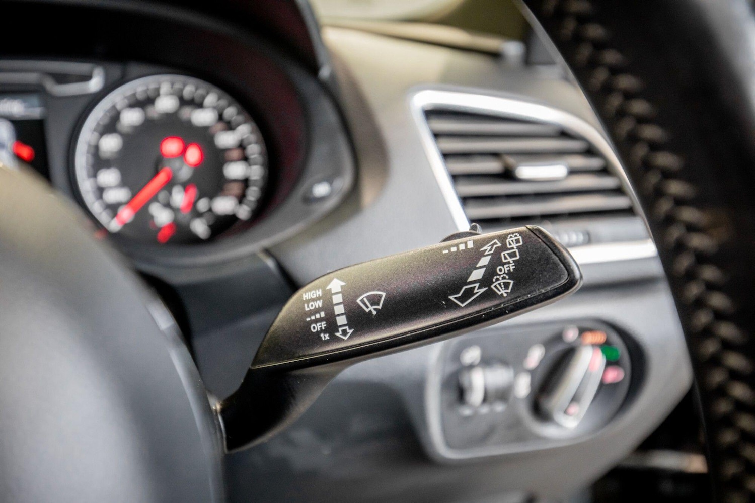 Used Audi Q3 2012 for sale - 78203734: Photo 24