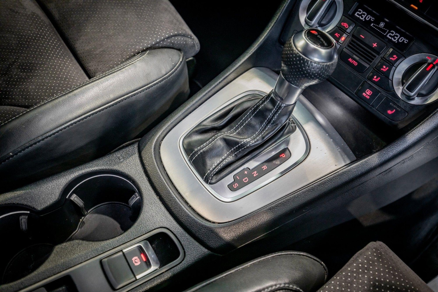 Used Audi Q3 2012 for sale - 78203734: Photo 30