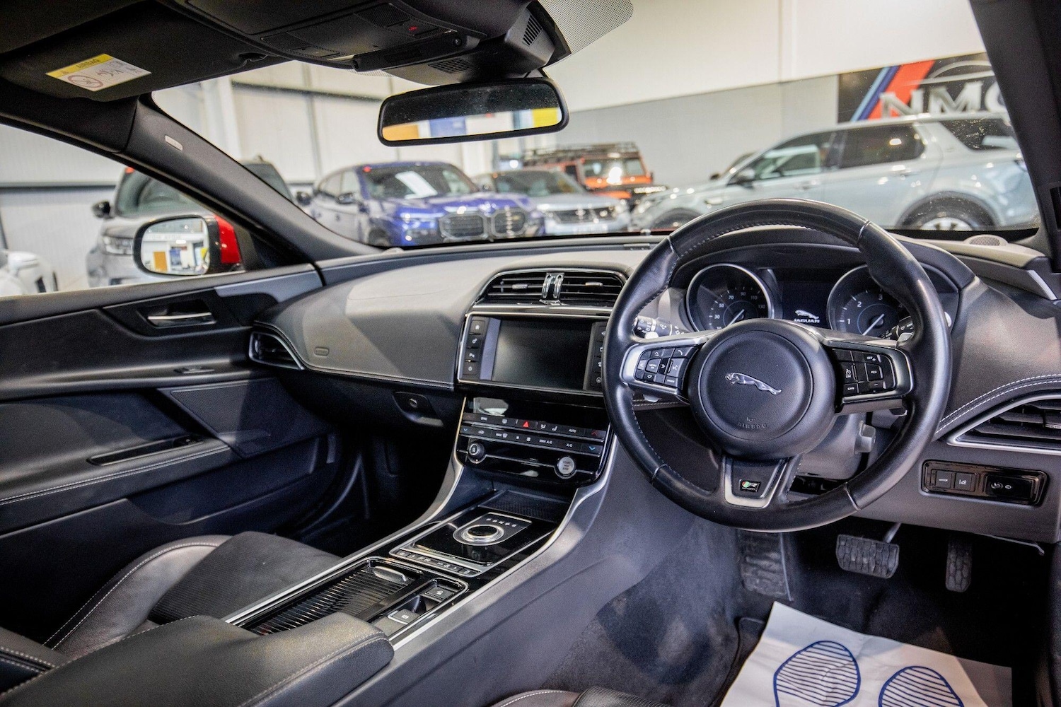 Used Jaguar XE 2018 for sale - 77597929: Photo 2