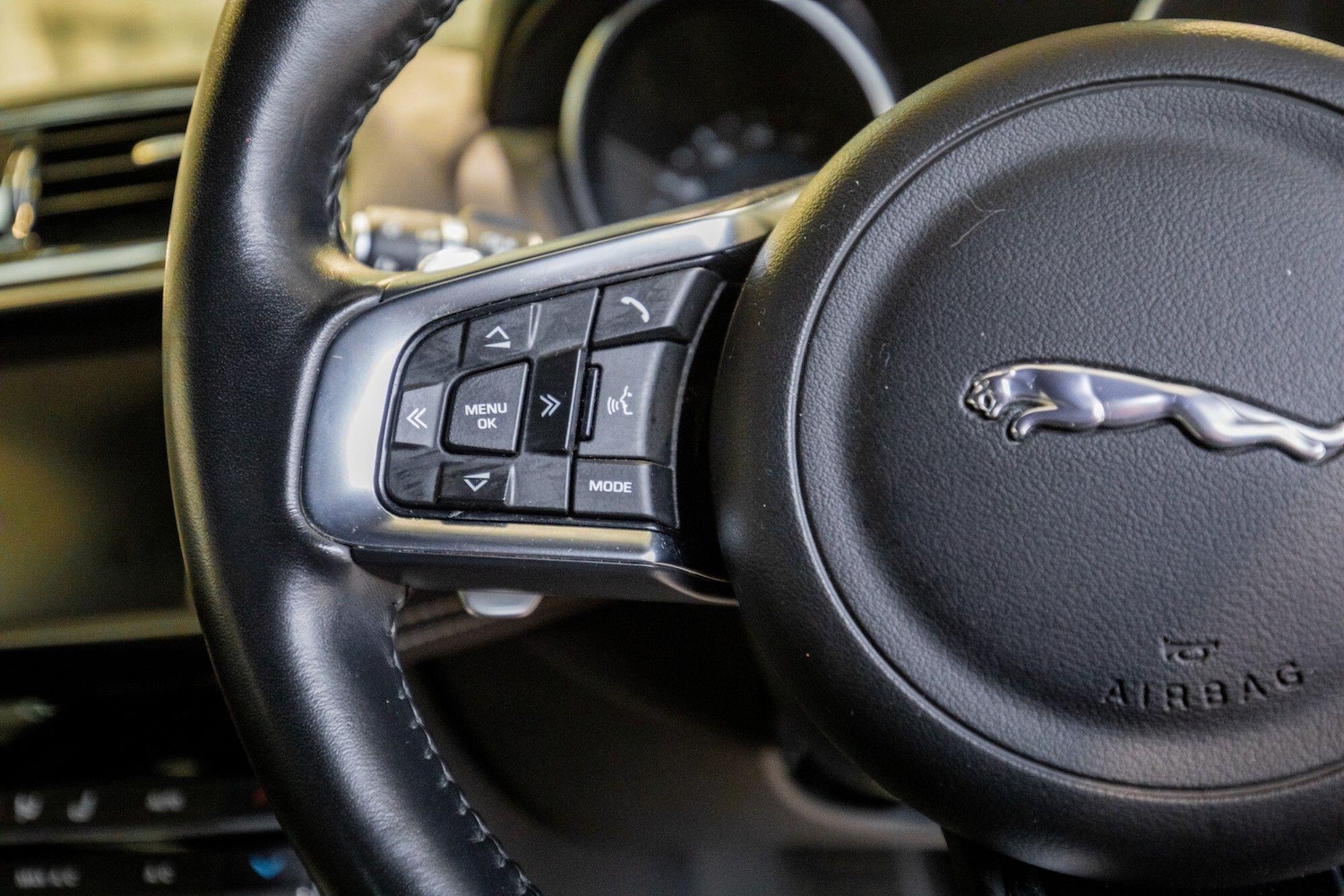 Used Jaguar XE 2018 for sale - 77597929: Photo 21