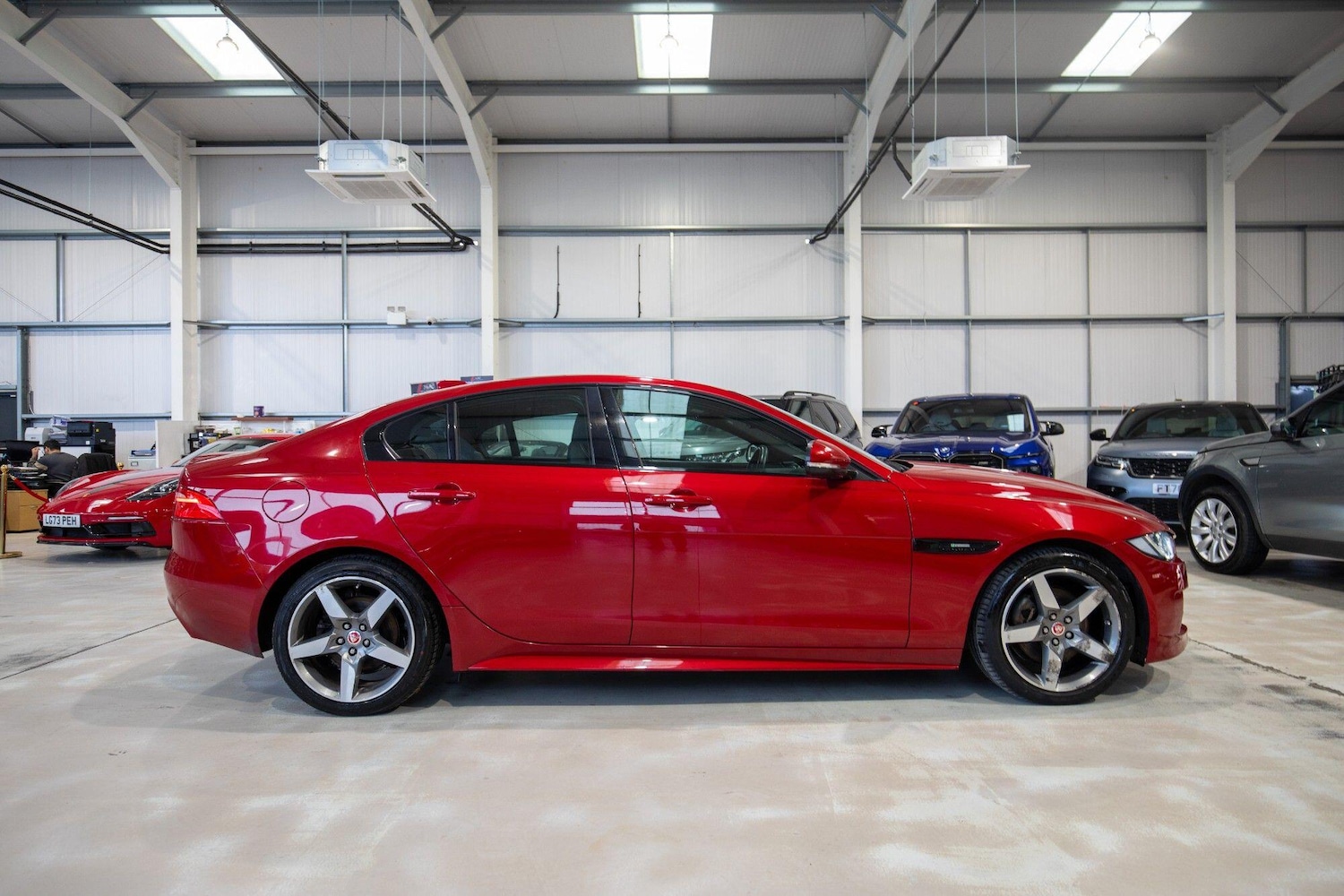 Used Jaguar XE 2018 for sale - 77597929: Photo 32