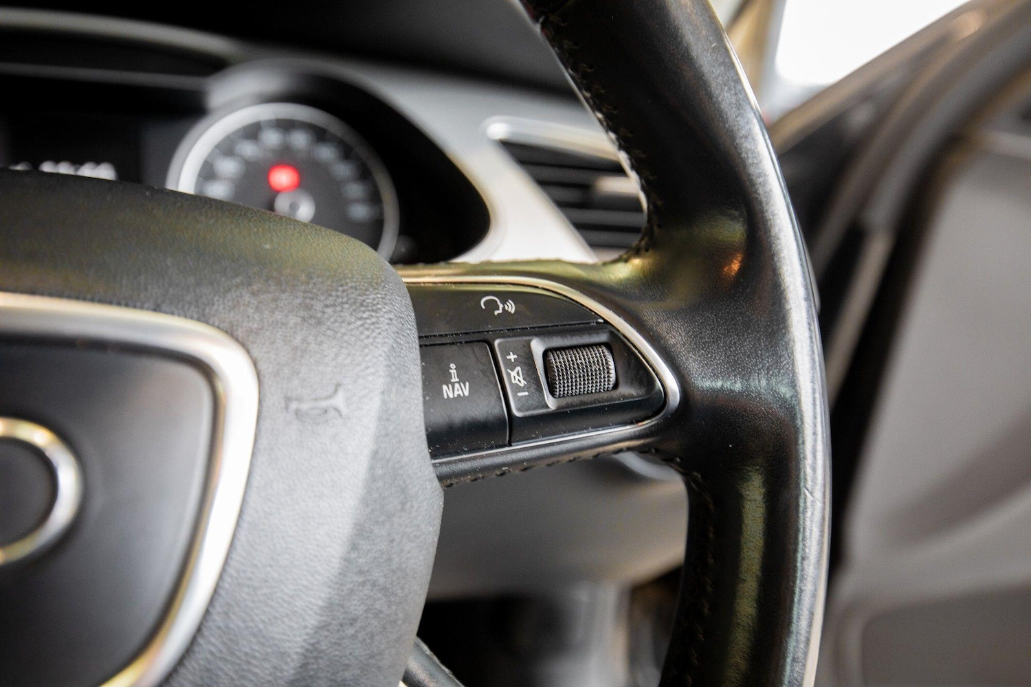 Used Audi A4 2015 for sale - 76865758: Photo 19