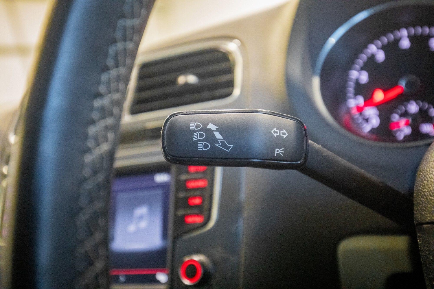 Used Volkswagen Polo 2015 for sale - 78006428: Photo 24