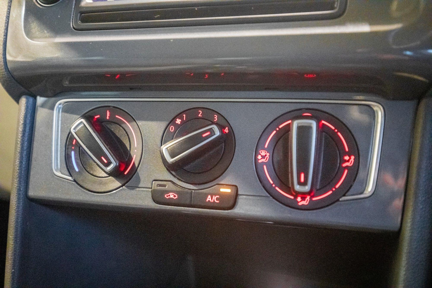 Used Volkswagen Polo 2015 for sale - 78006428: Photo 27