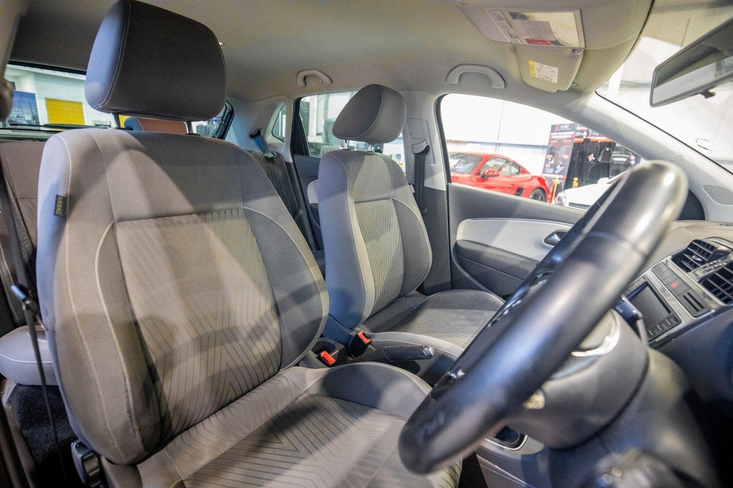 Used Volkswagen Polo 2015 for sale - 78006428: Photo 3